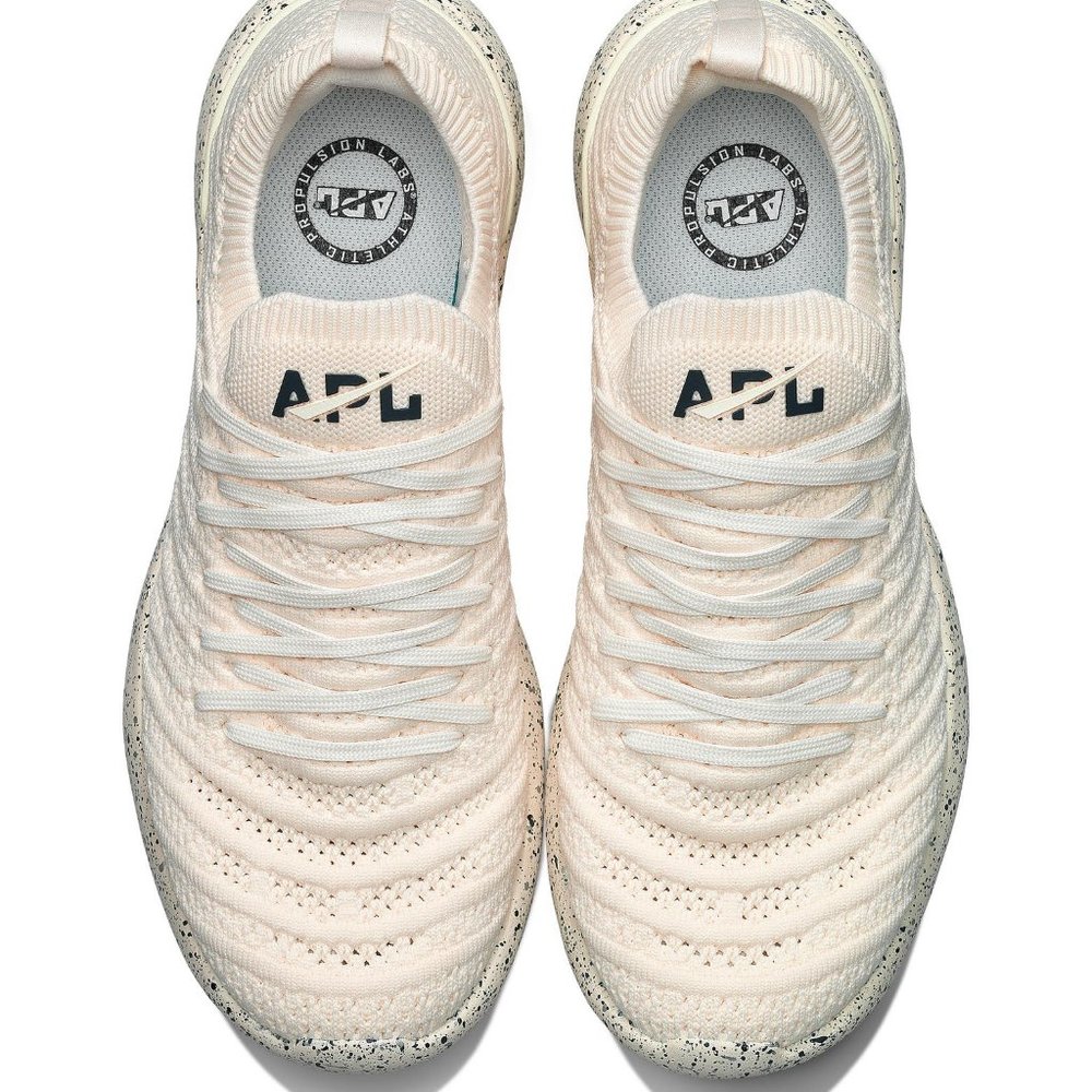 APL Techloom Wave, Size 8 (Worn Once)